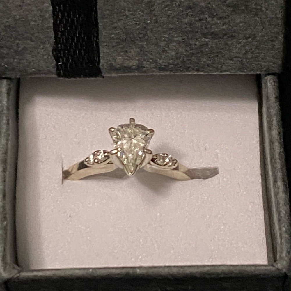 14k White Gold Diamond Pear Engagement Ring